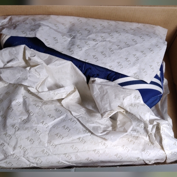 6Y Blue Nike - Picture 11 of 13